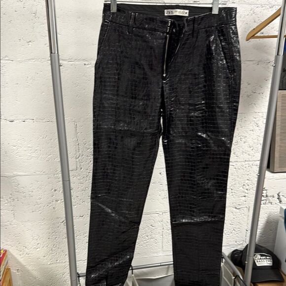 Zara Black Dress Pants Size Small Crocadile Leather Print Pant - WORN ONCE - Picture 1 of 4